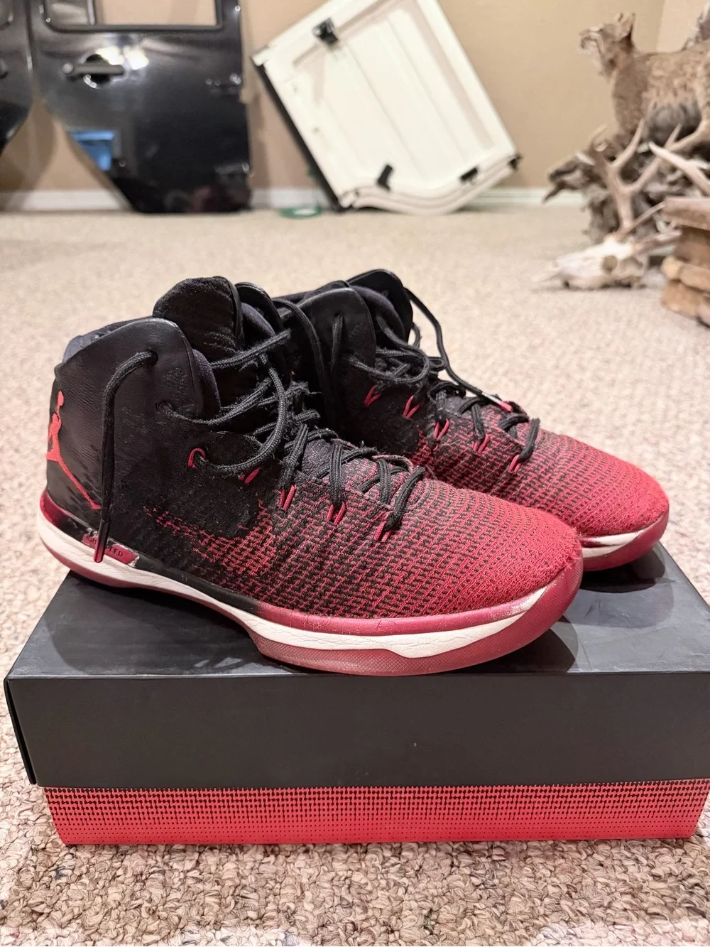Air Jordan 32 “BANNED” Size 11
